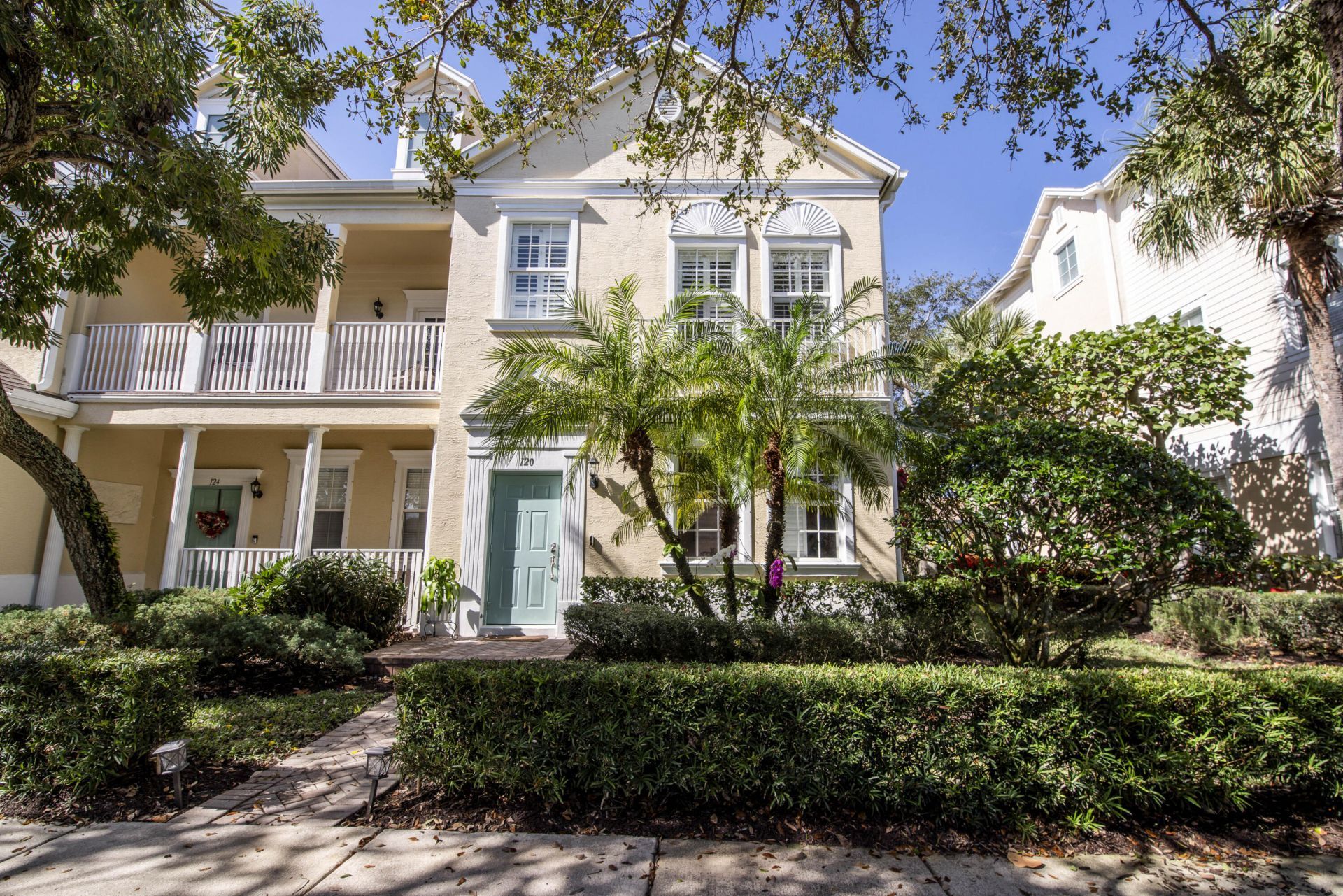 120 W Thatch Palm Circle, Jupiter, FL 33458 Photo