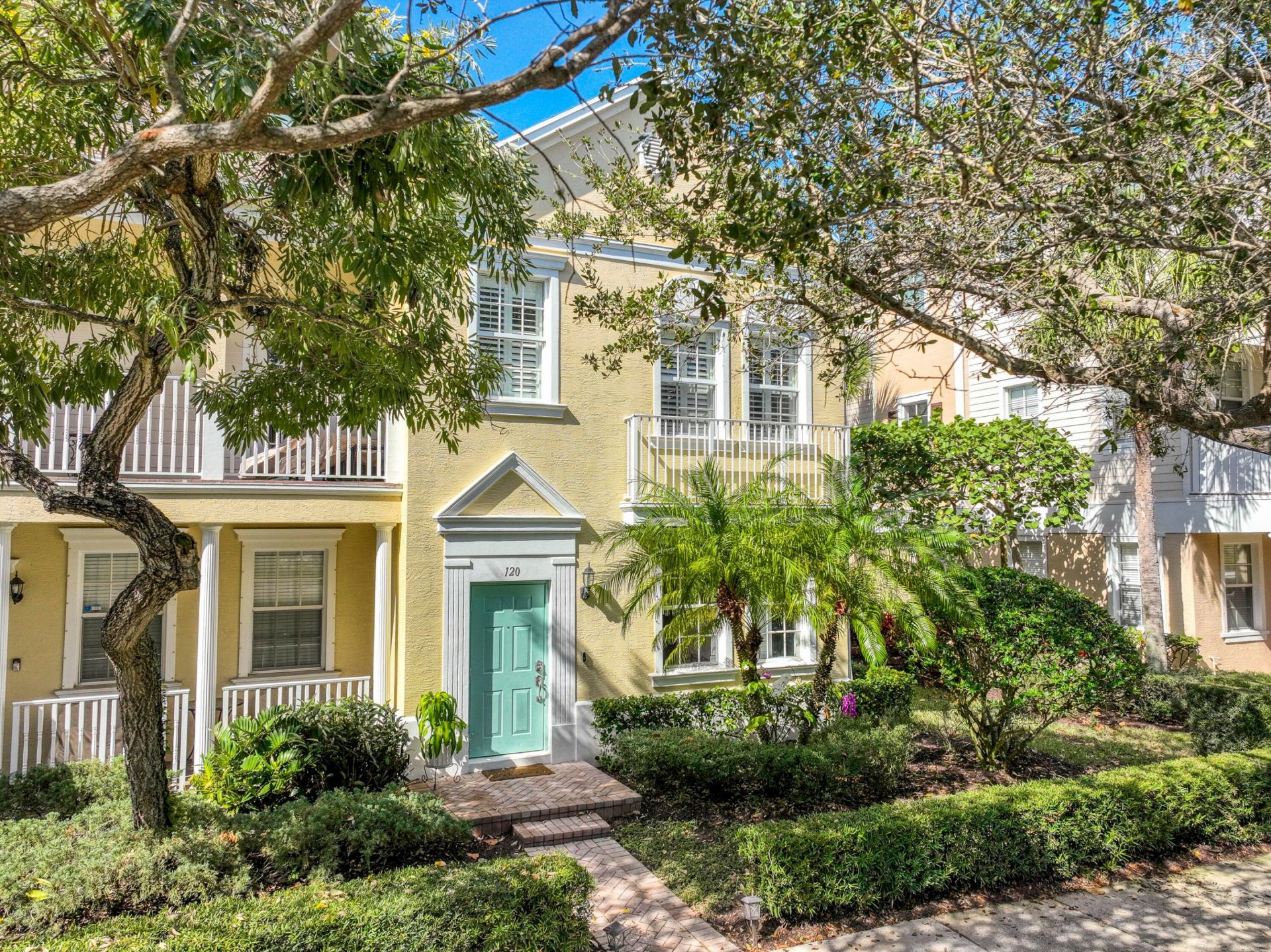 120 W Thatch Palm Circle, Jupiter, FL 33458 Photo