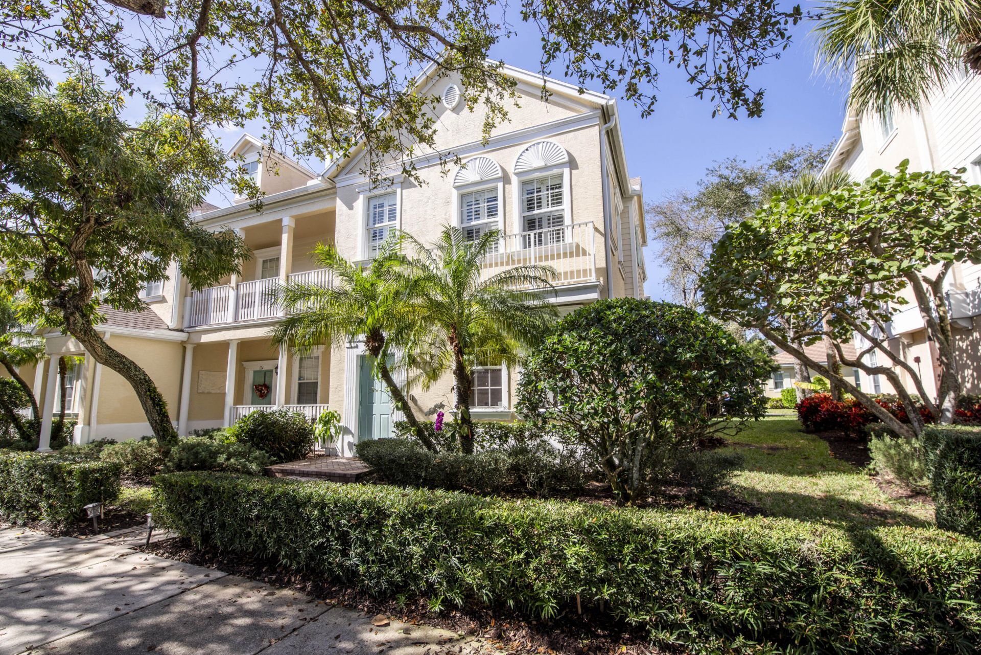 120 W Thatch Palm Circle, Jupiter, FL 33458 Photo