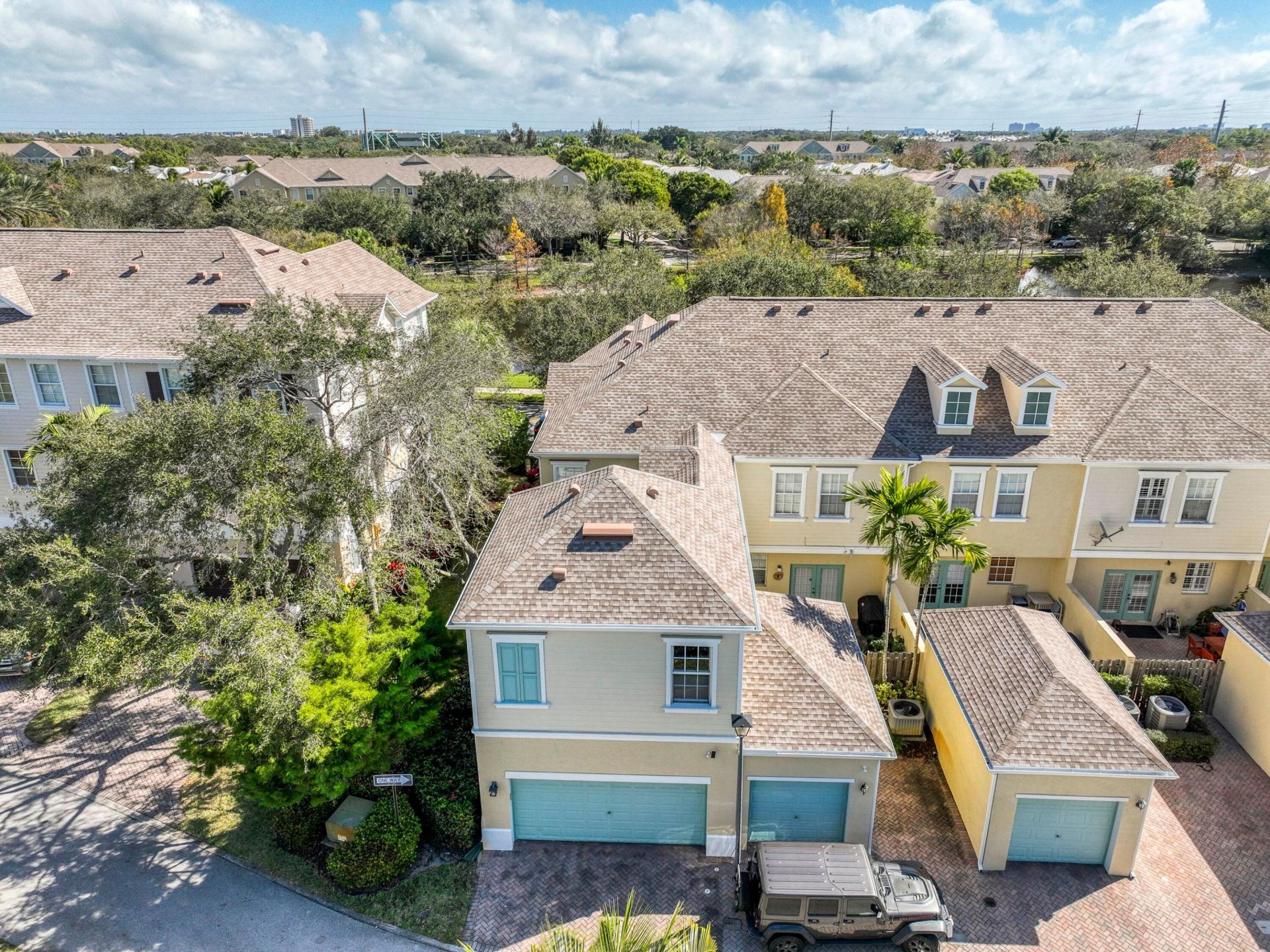 120 W Thatch Palm Circle, Jupiter, FL 33458 Photo