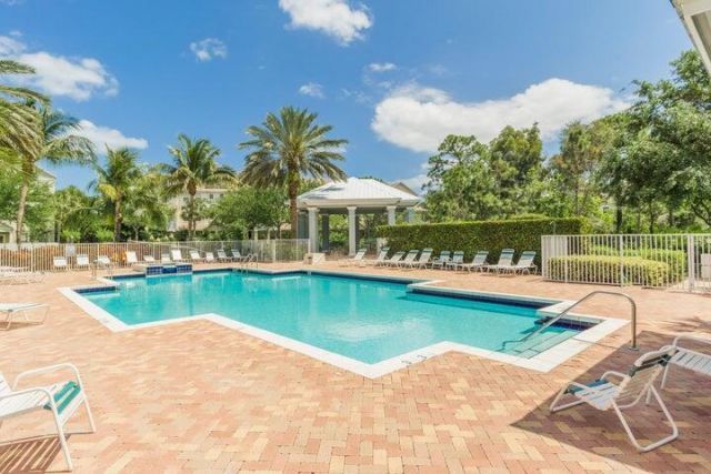 120 W Thatch Palm Circle, Jupiter, FL 33458 Photo