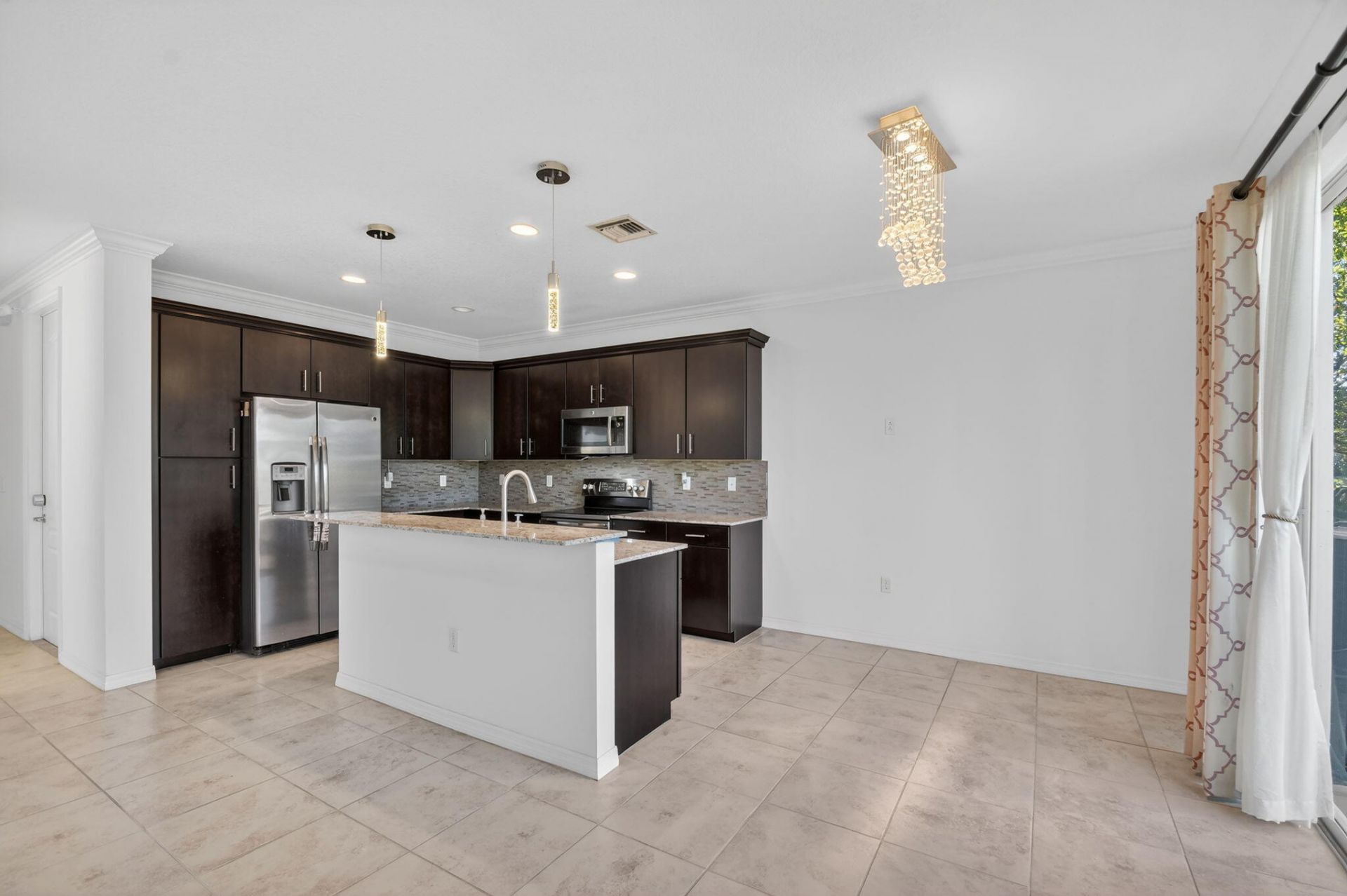 4545 Tara Cove Way, West Palm Beach, FL 33417 Photo