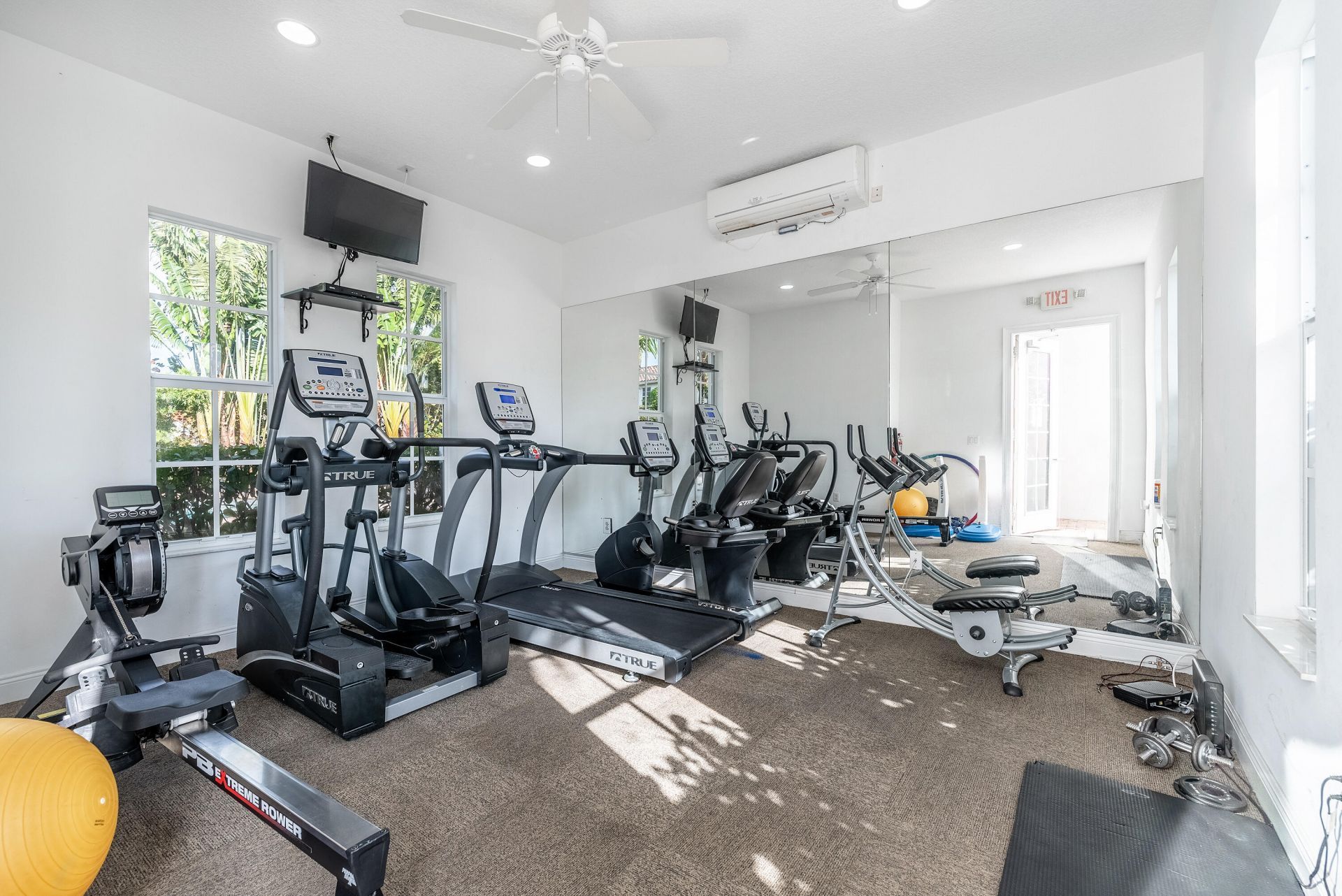 4545 Tara Cove Way, West Palm Beach, FL 33417 Photo