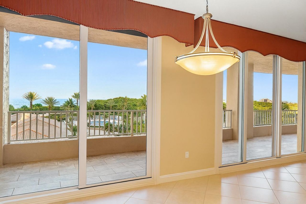 700 Ocean Royale, Unit 302, Juno Beach, FL 33408 Photo