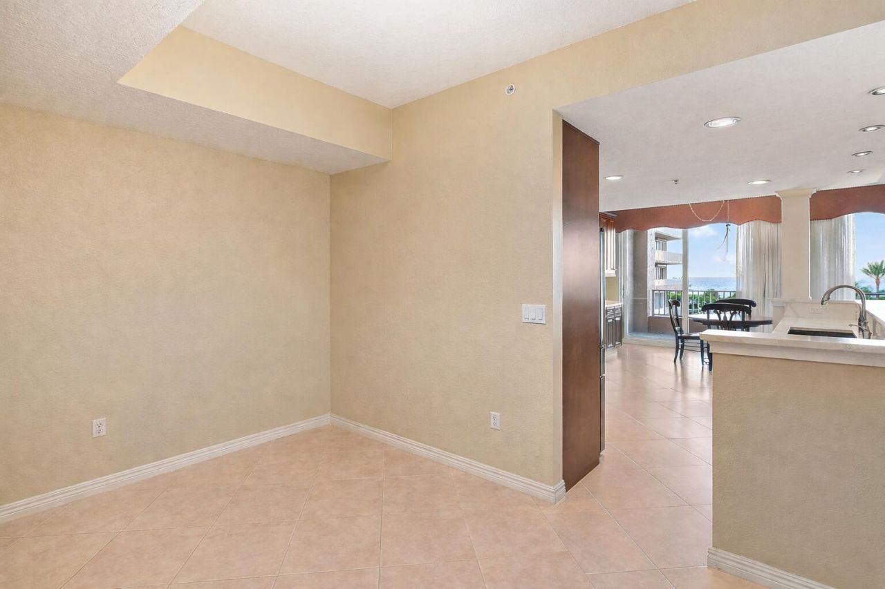 700 Ocean Royale, Unit 302, Juno Beach, FL 33408 Photo