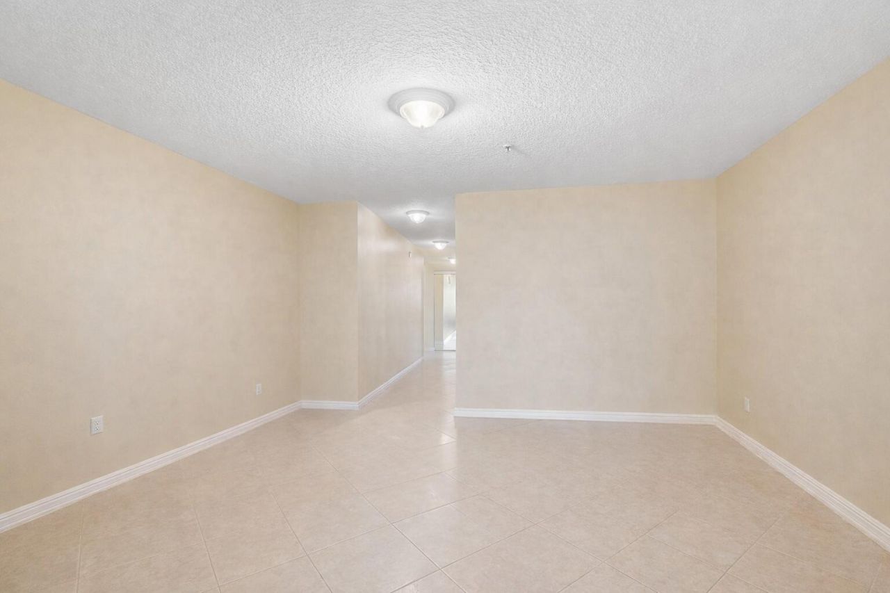 700 Ocean Royale, Unit 302, Juno Beach, FL 33408 Photo