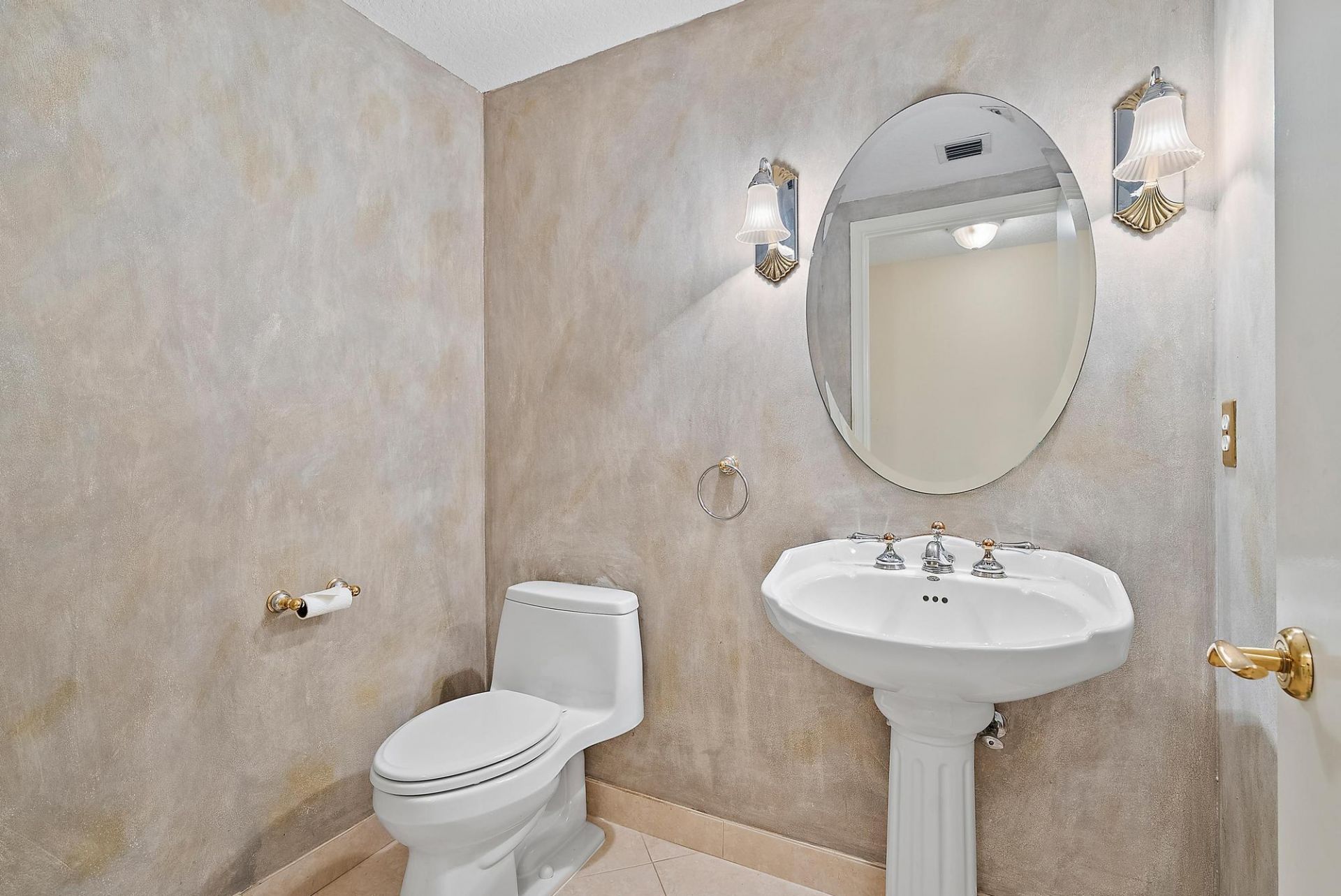 700 Ocean Royale, Unit 302, Juno Beach, FL 33408 Photo