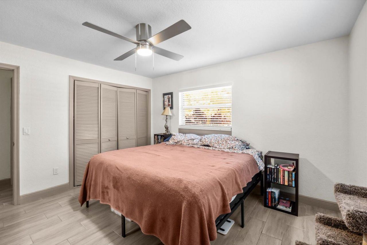 907 Antigua Avenue, Fort Pierce, FL 34982 Photo