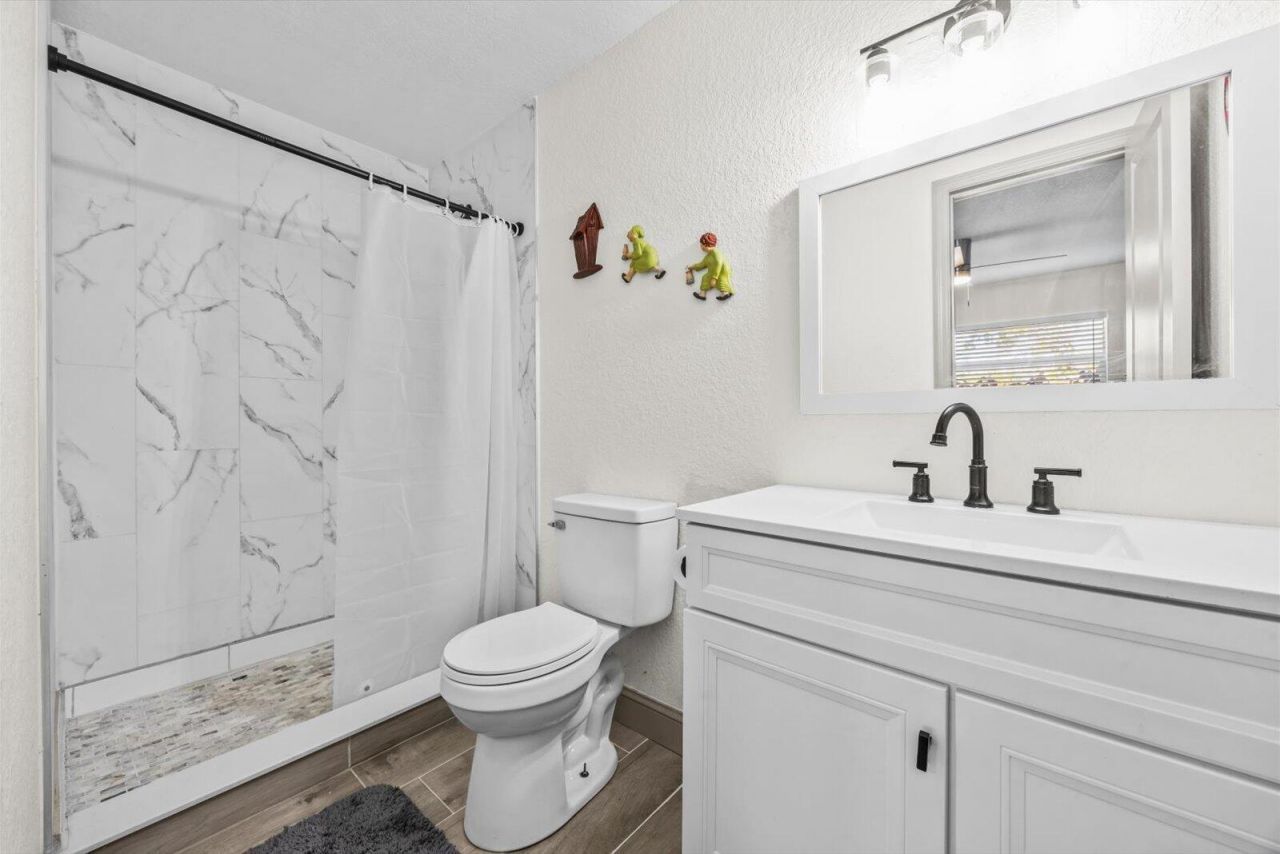 907 Antigua Avenue, Fort Pierce, FL 34982 Photo