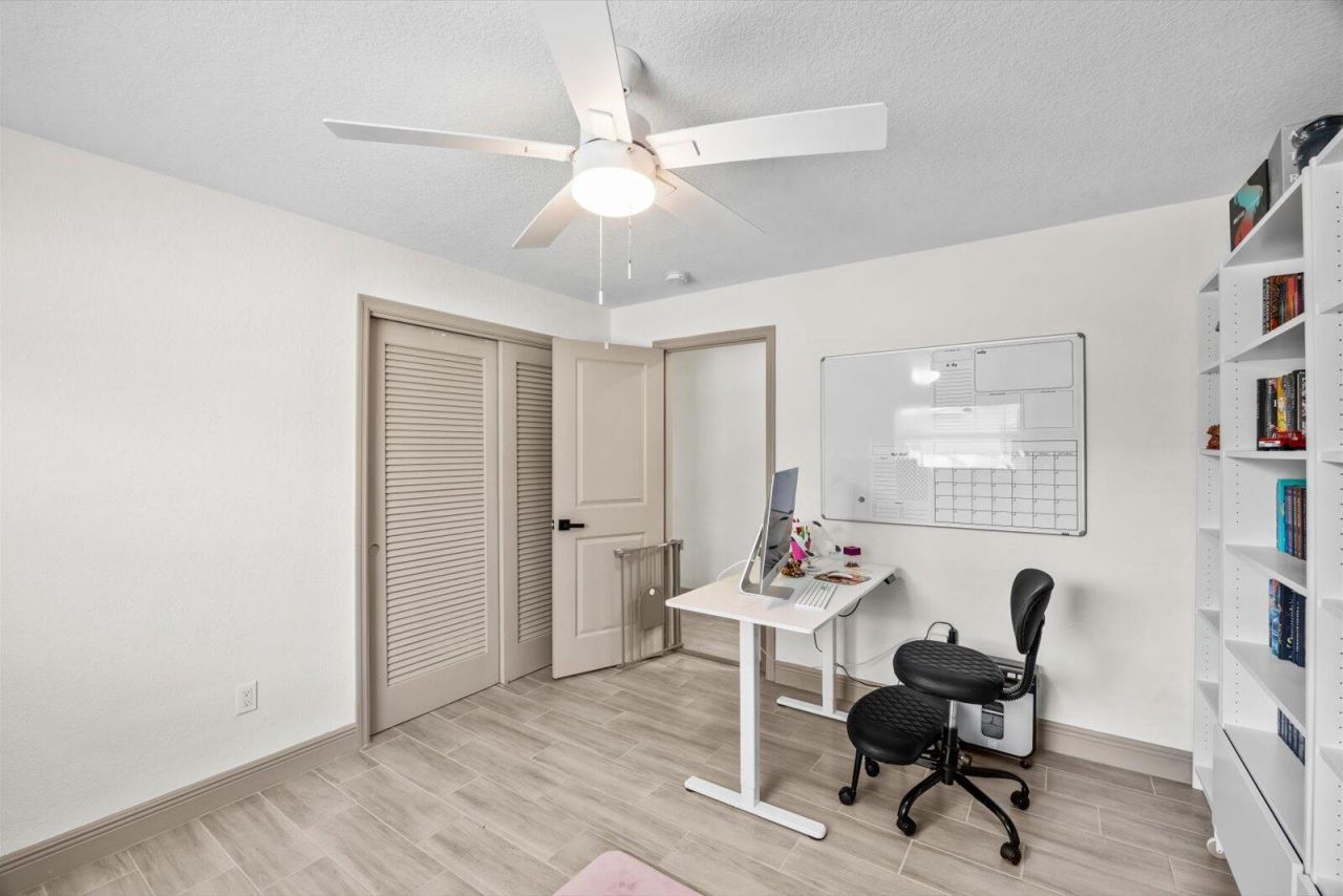 907 Antigua Avenue, Fort Pierce, FL 34982 Photo