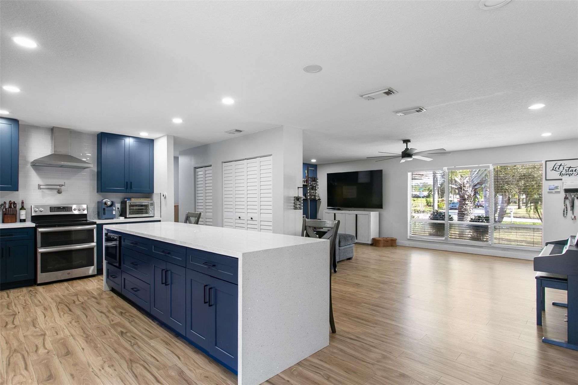 846 Ramblewood Drive, Coral Springs, FL 33071 Photo