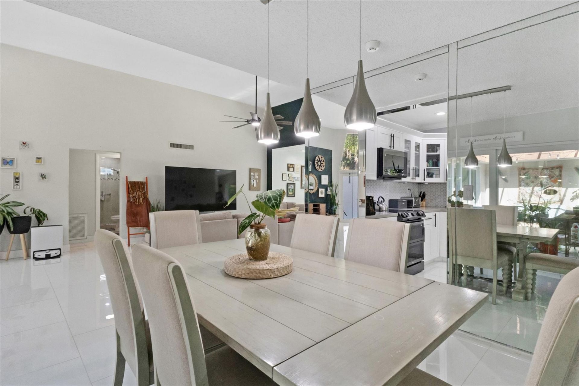 5702 Melaleuca Drive, Tamarac, FL 33319 Photo