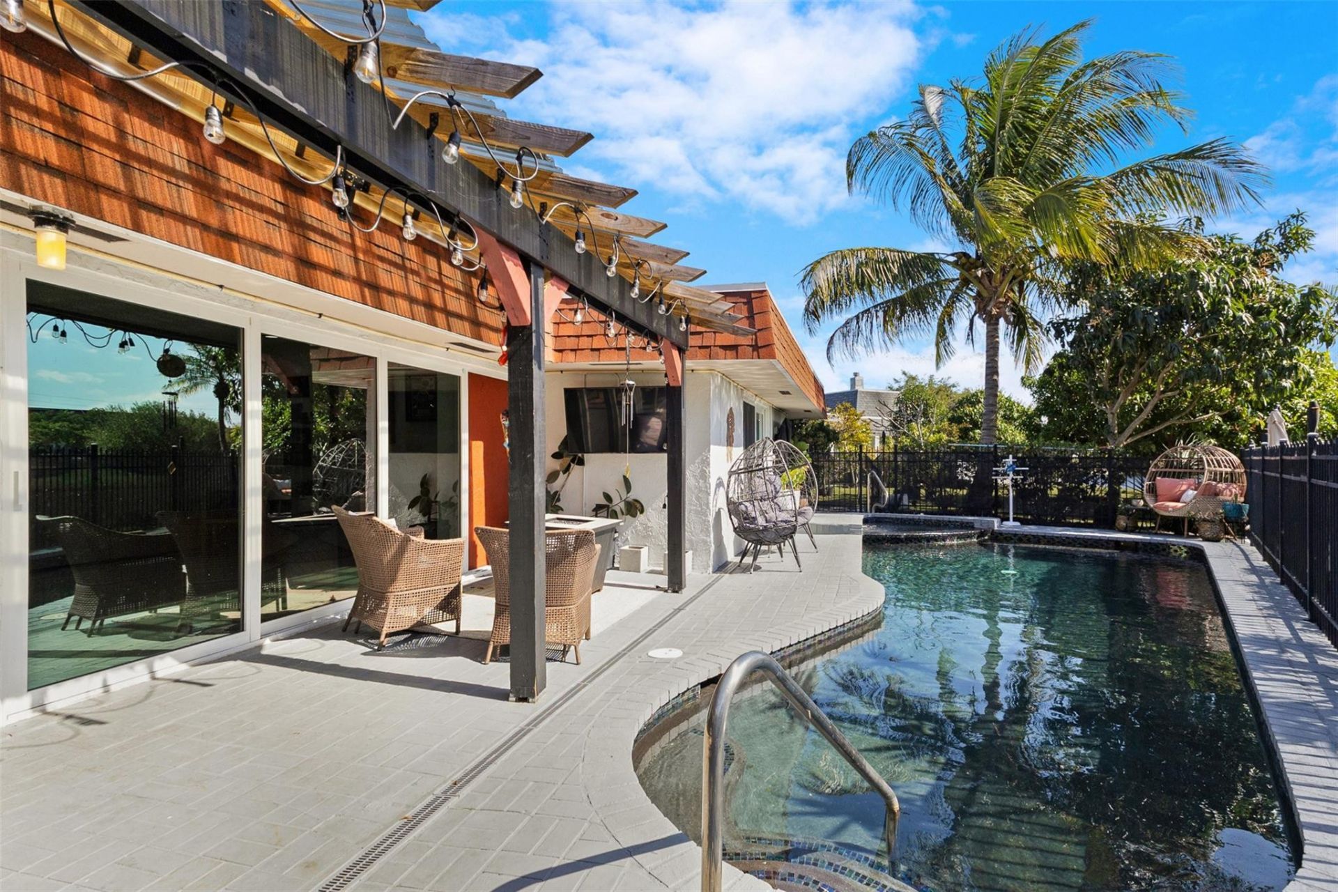 5702 Melaleuca Drive, Tamarac, FL 33319 Photo