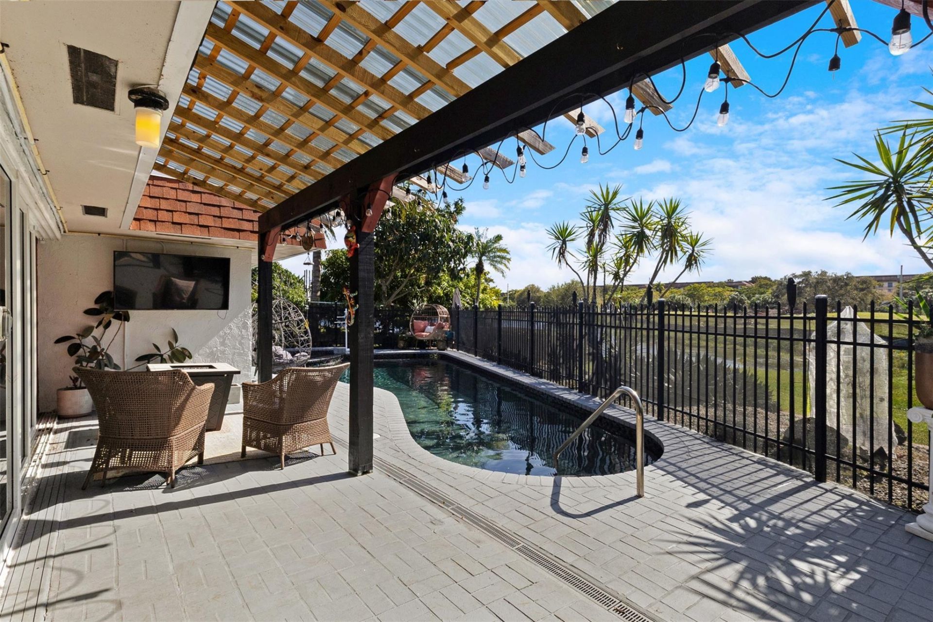 5702 Melaleuca Drive, Tamarac, FL 33319 Photo