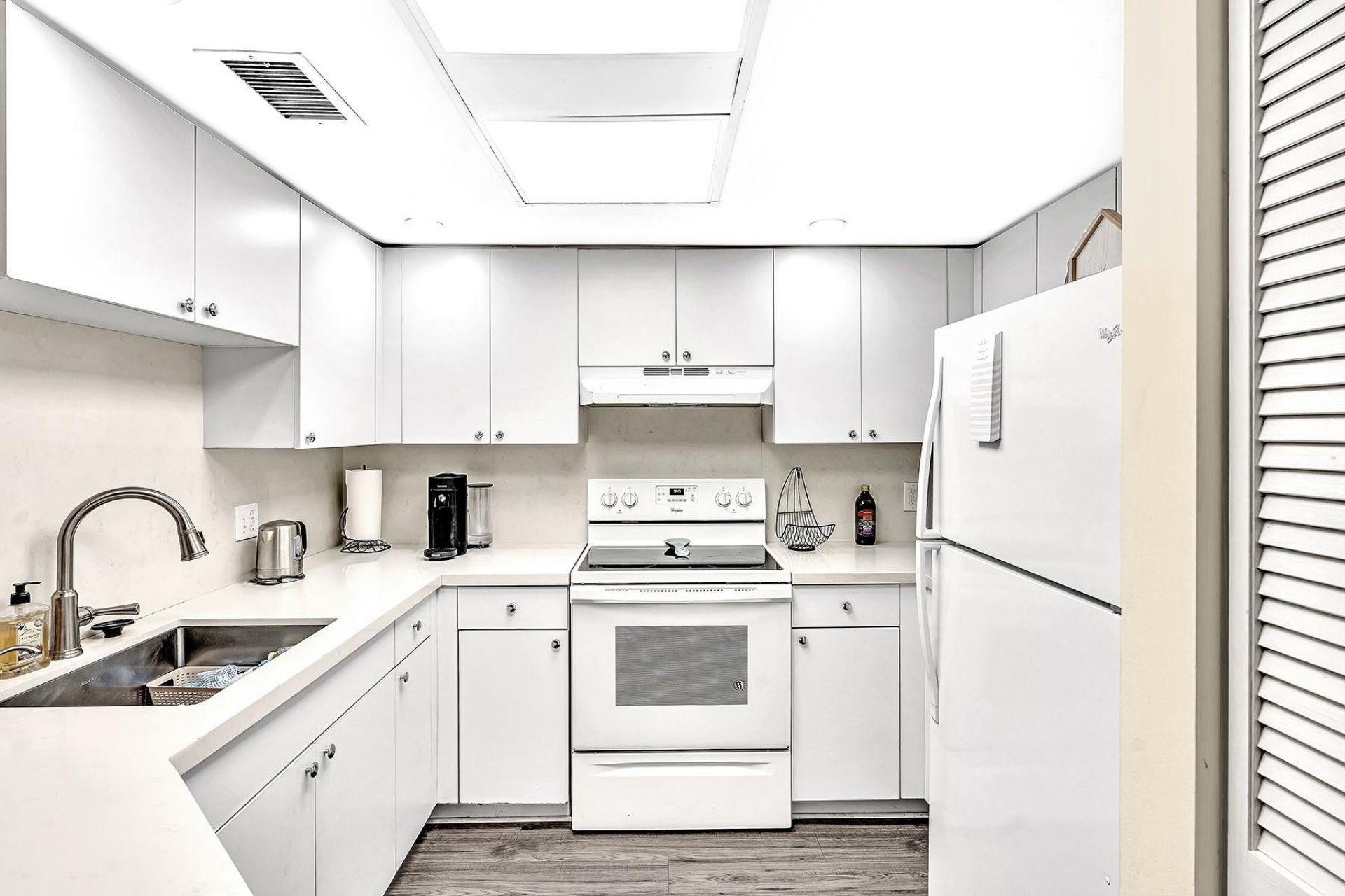 2131 SE 10th Avenue, Unit 1117, Fort Lauderdale, FL 33316 Photo