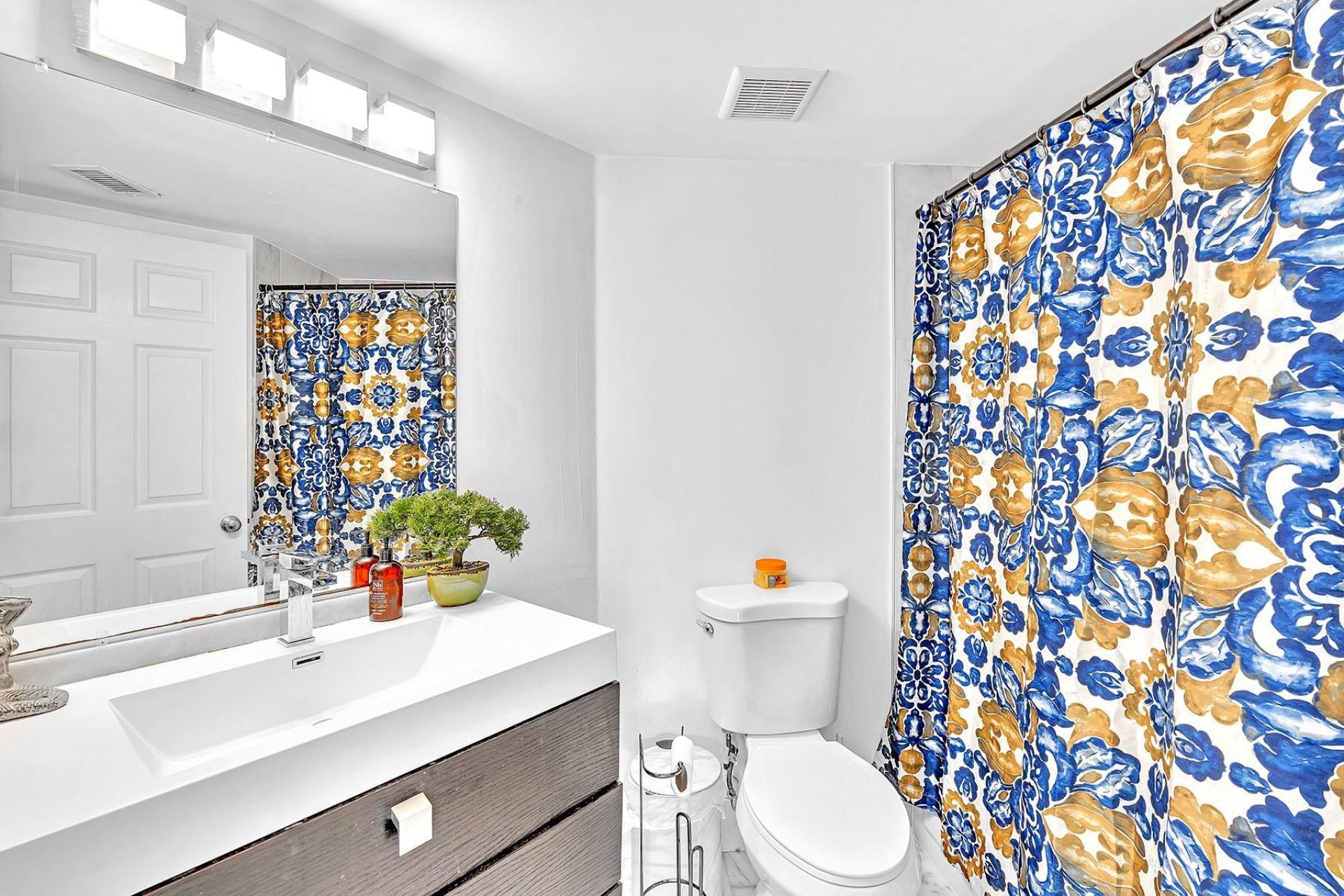 2131 SE 10th Avenue, Unit 1117, Fort Lauderdale, FL 33316 Photo