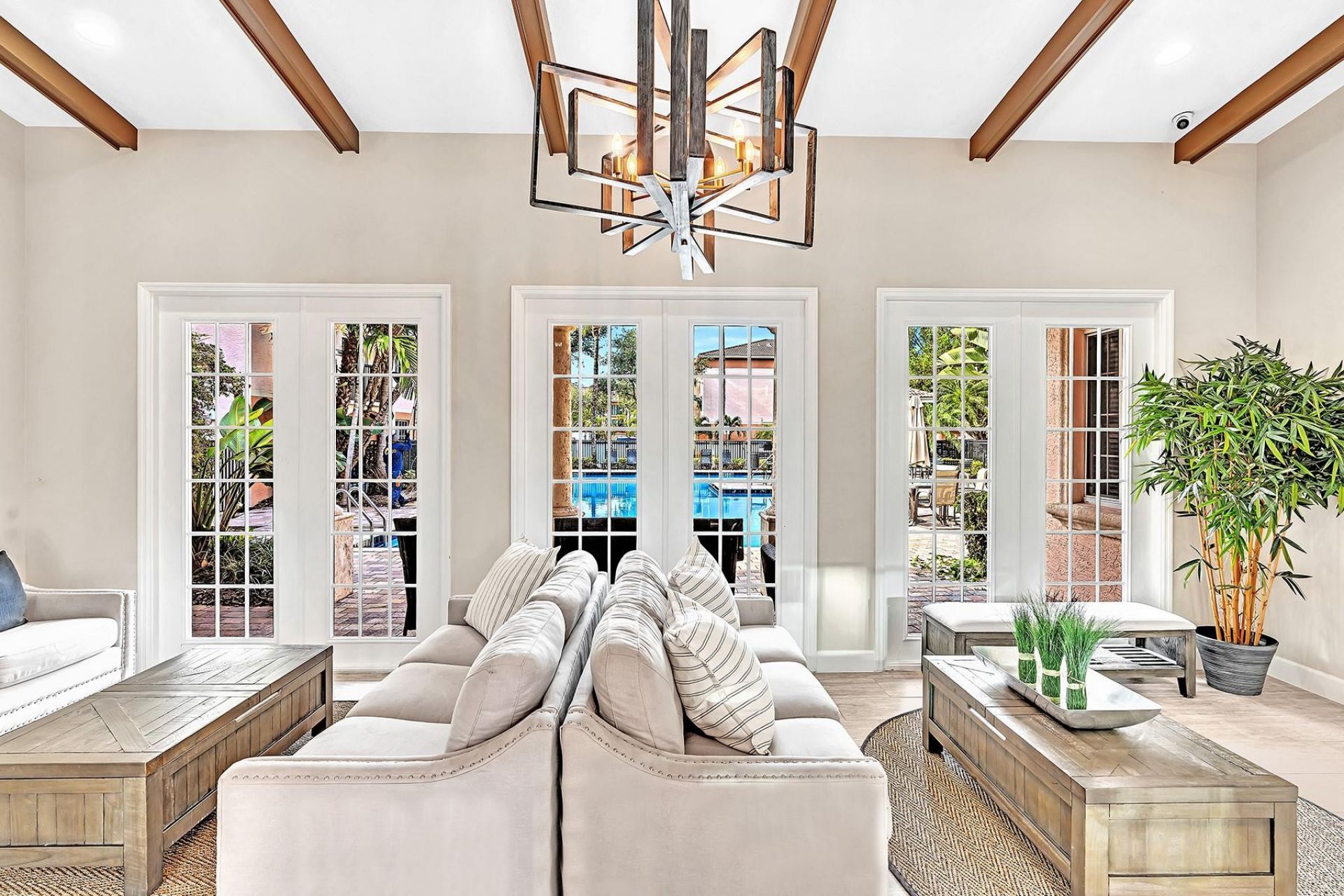 2131 SE 10th Avenue, Unit 1117, Fort Lauderdale, FL 33316 Photo