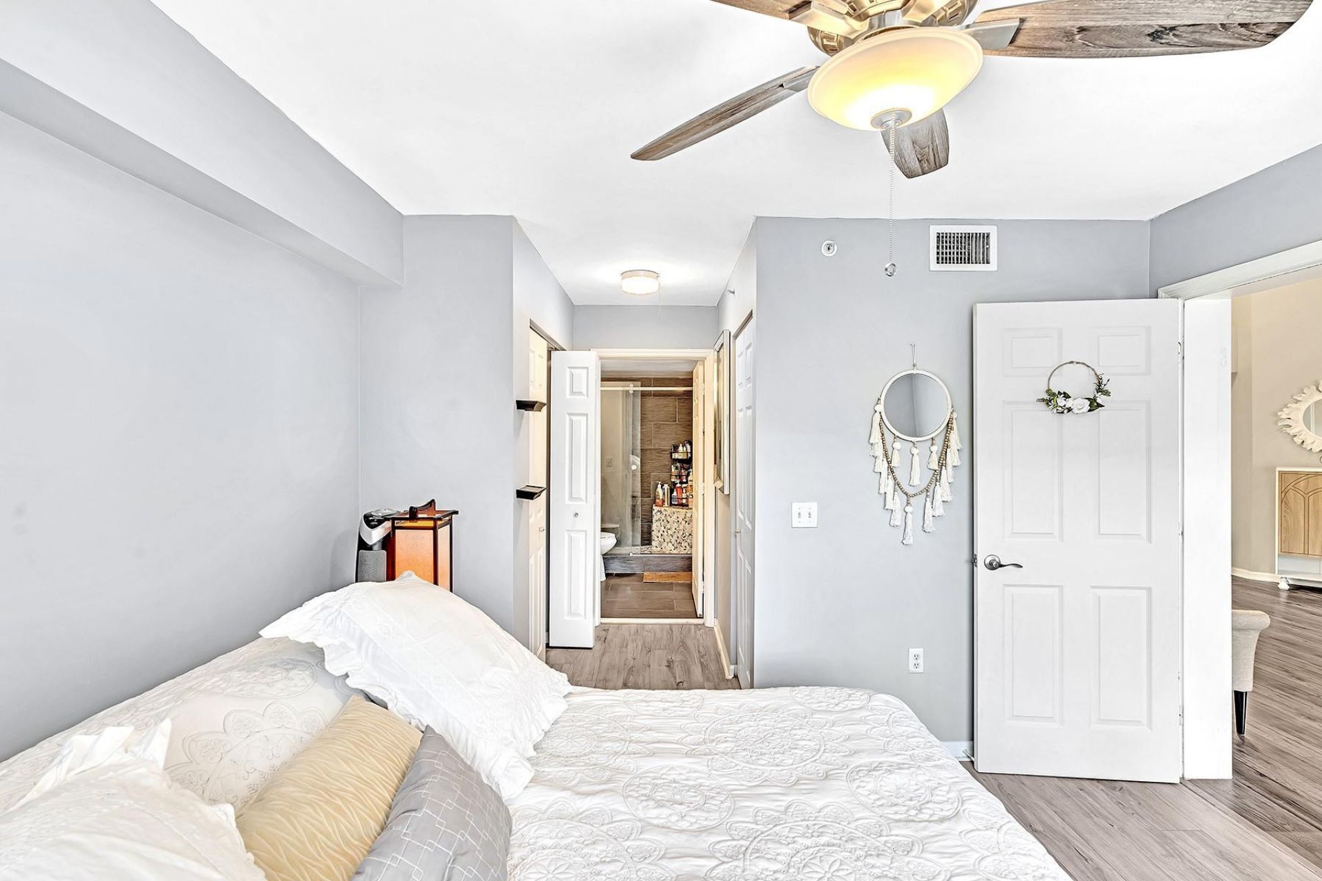 2131 SE 10th Avenue, Unit 1117, Fort Lauderdale, FL 33316 Photo