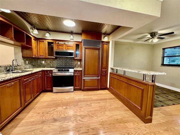 7653 NW 79 Avenue, Unit 110, Tamarac, FL 33321