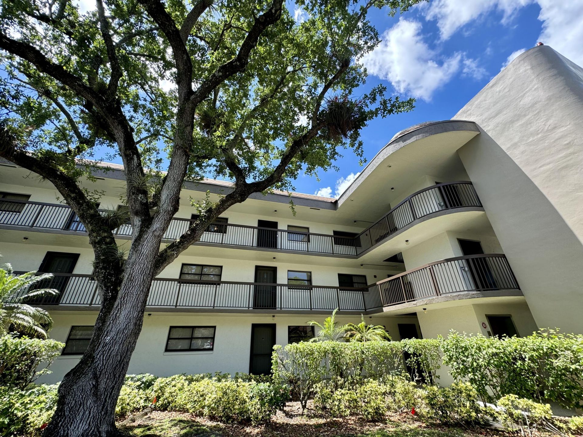7653 NW 79 Avenue, Unit 110, Tamarac, FL 33321 Photo
