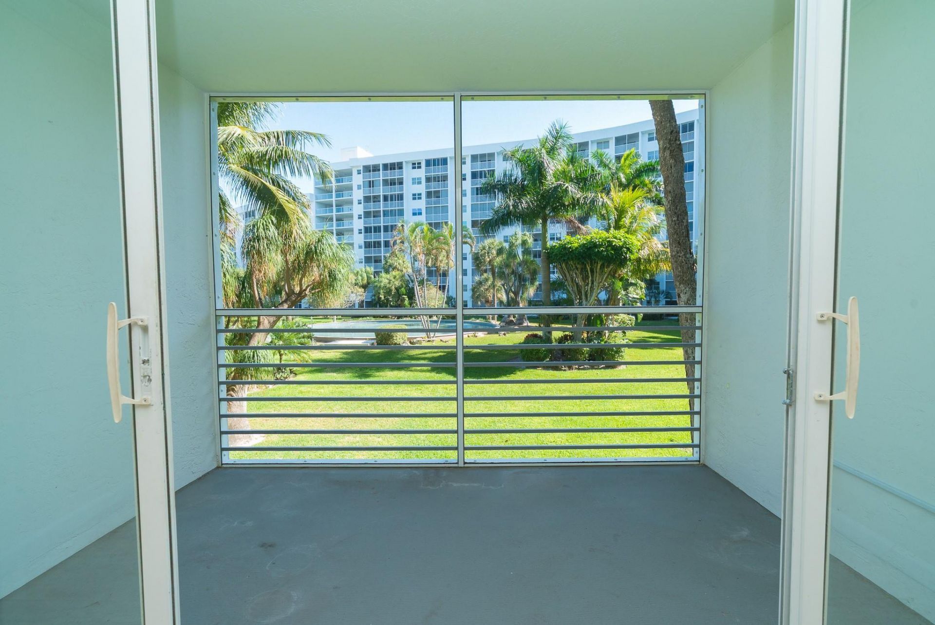 2731 NE 14th Street Causeway, Unit 208, Pompano Beach, FL 33062 Photo