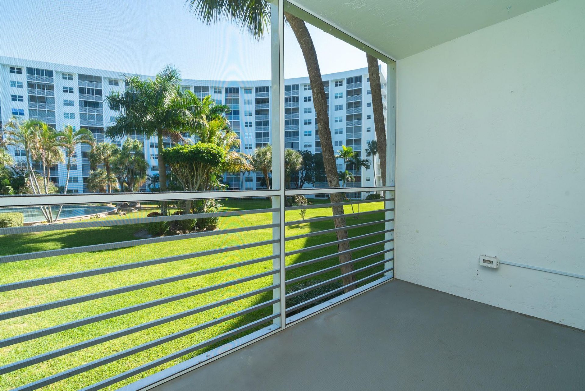 2731 NE 14th Street Causeway, Unit 208, Pompano Beach, FL 33062 Photo