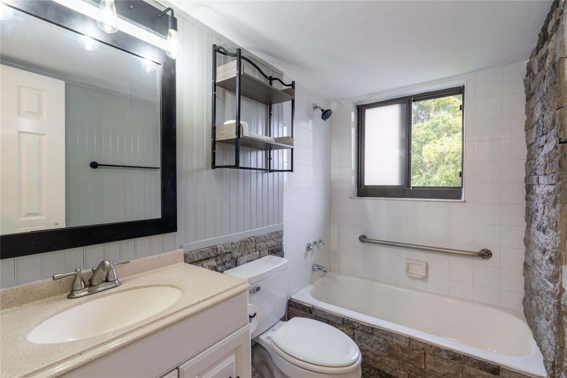 3720 N Pine Island Road, Unit 436, Sunrise, FL 33351 Photo