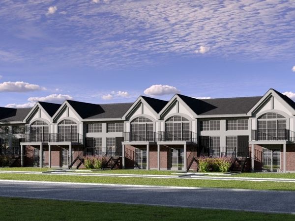 647 Ruby Street, Crystal Lake, IL 60014