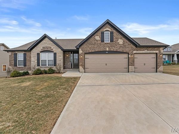 408 Abilene Court, Moscow Mills, MO 63362