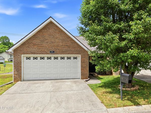 4415 Avery Village Way, Knoxville, TN 37921