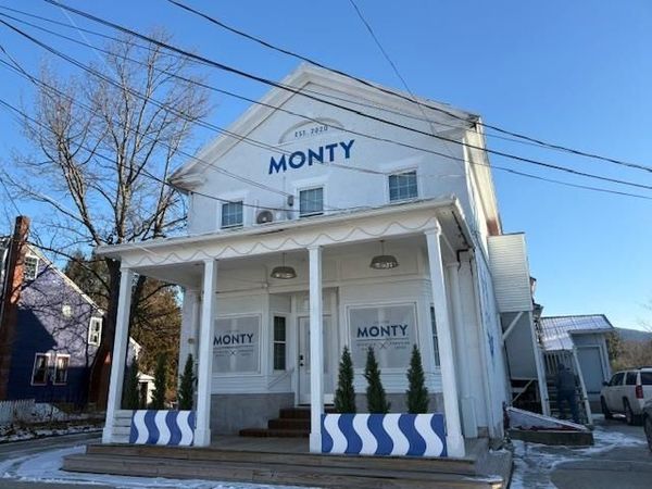 3892 Us Route 7, Pittsford, VT 05733