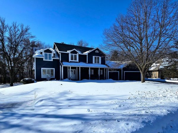 2237 Chelmsford Lane, Saint Cloud, MN 56301