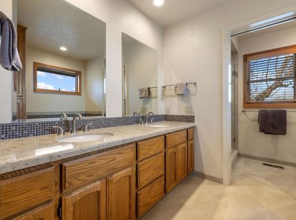 19909 E. Comstock Rd, Linden, CA 95236 Photo