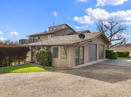 19909 E. Comstock Rd, Linden, CA 95236 Photo