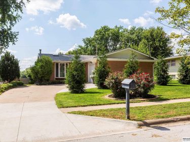 4810 N 83rd Street, Omaha, NE 68134