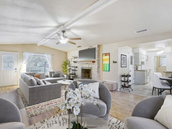 2114 Bel Air DR, Taylor, TX 76574
