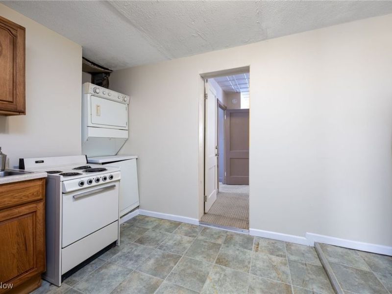 851 Cleveland Avenue, Orrville, OH 44667 Photo 18