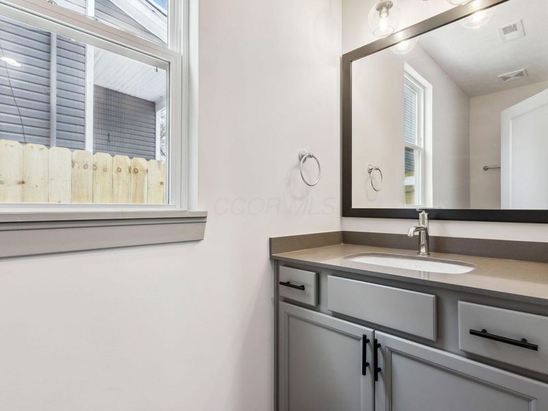 910 Ellsworth Avenue, Columbus, OH 43206 Photo 20