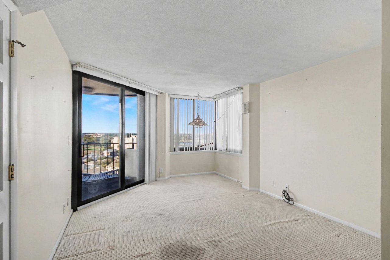 9650 Shore Dr. Photo 19