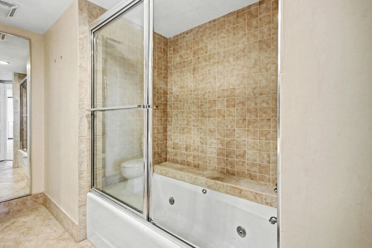 9650 Shore Dr. Photo 22