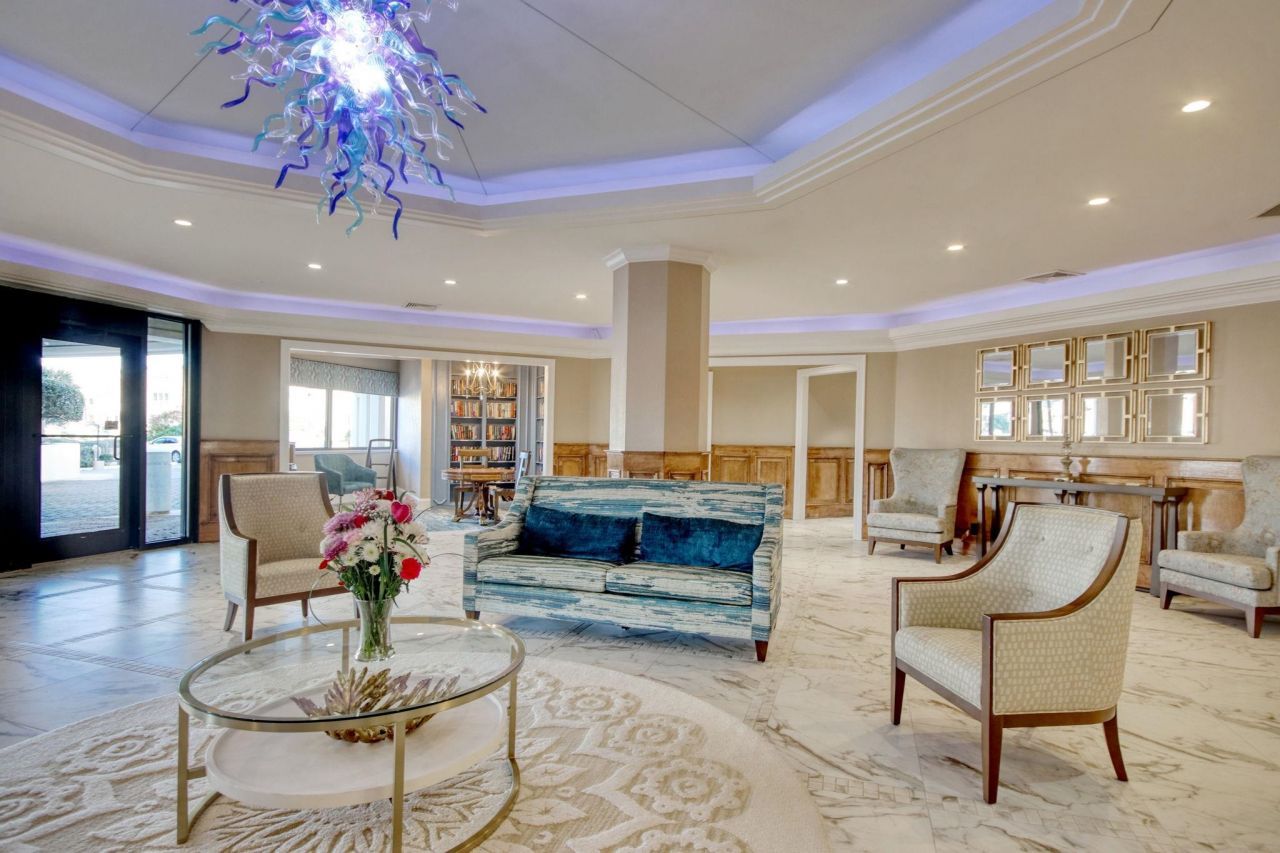 9650 Shore Dr. Photo 3