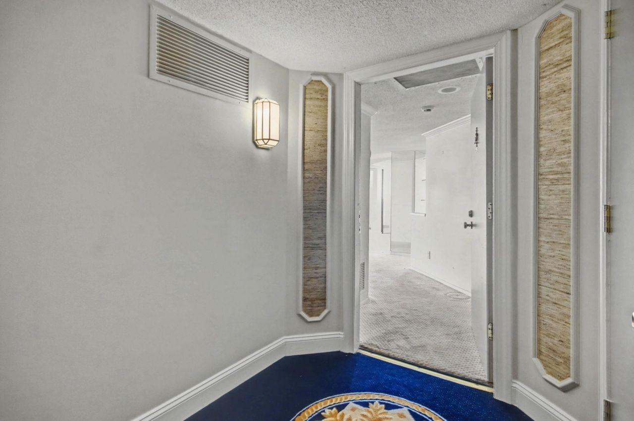 9650 Shore Dr. Photo 5