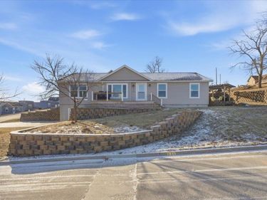 210 5TH Street, MINDEN, IA 51553