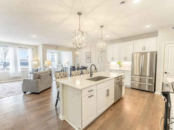 173 Junco Road N, Lake Elmo, MN 55042