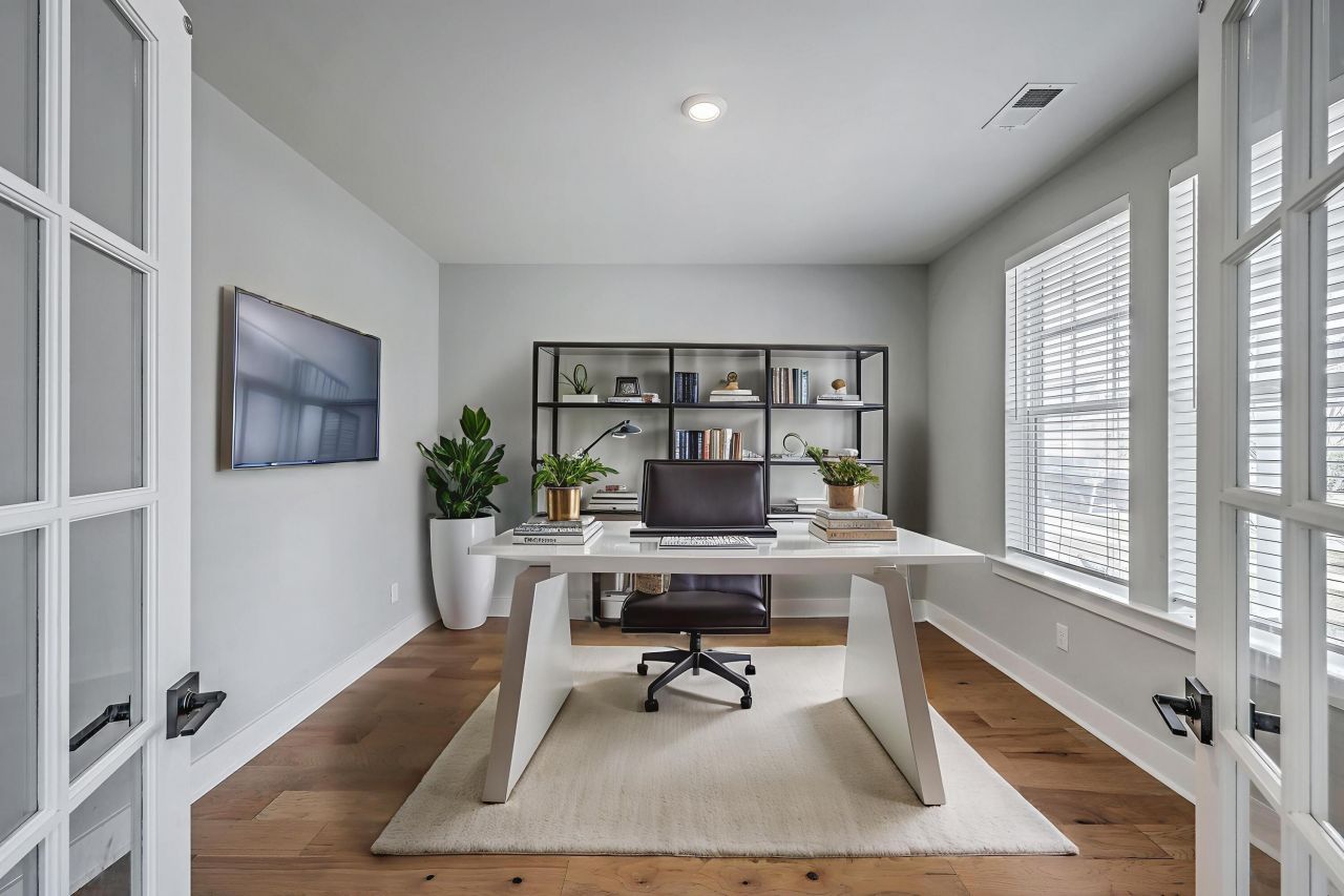 212 Clearblue Lp Photo 10