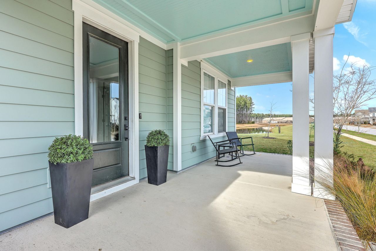 212 Clearblue Lp Photo 4