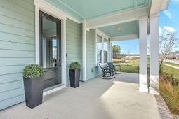 212 Clearblue Lp photo 4