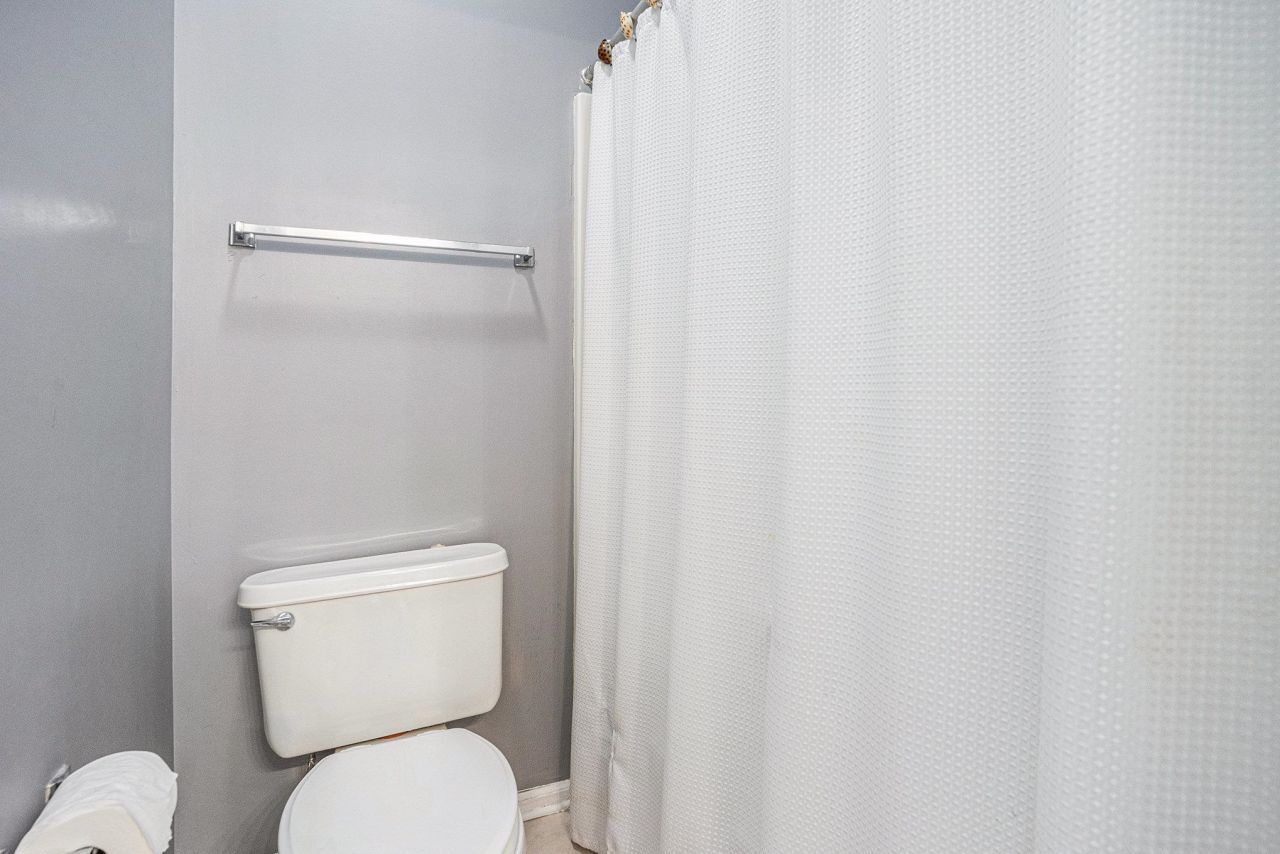 620 River Oaks Dr. Photo 15