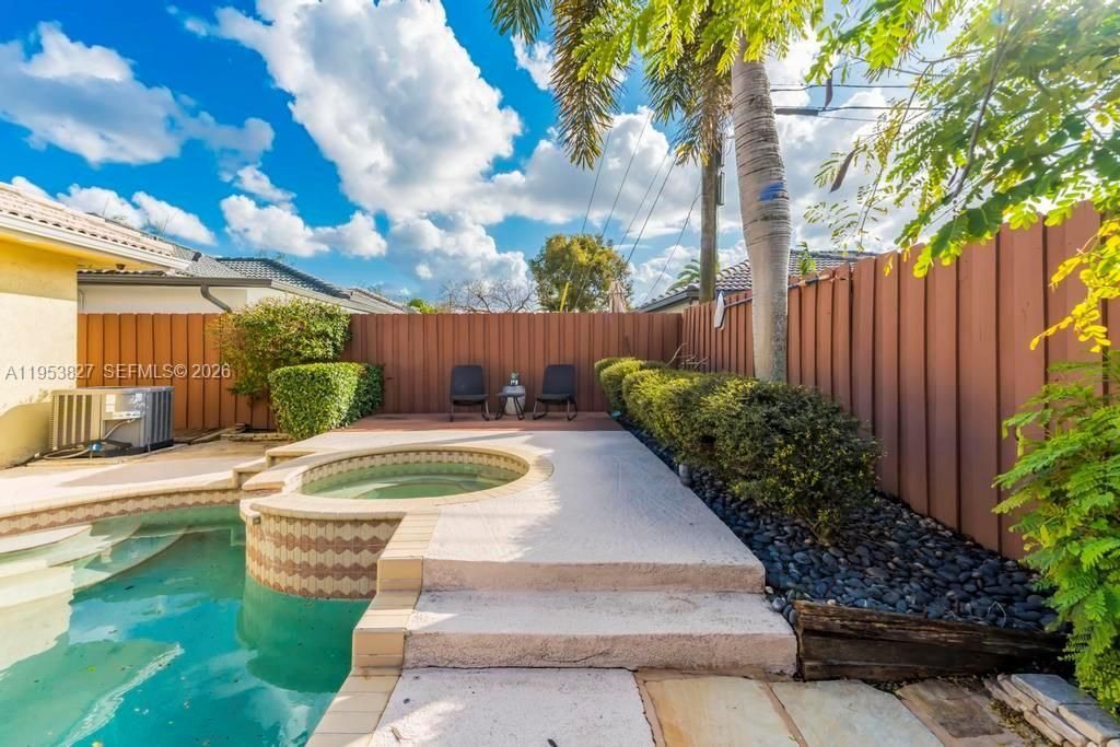 4370 SW 82nd Ave, Miami, FL 33155 Photo