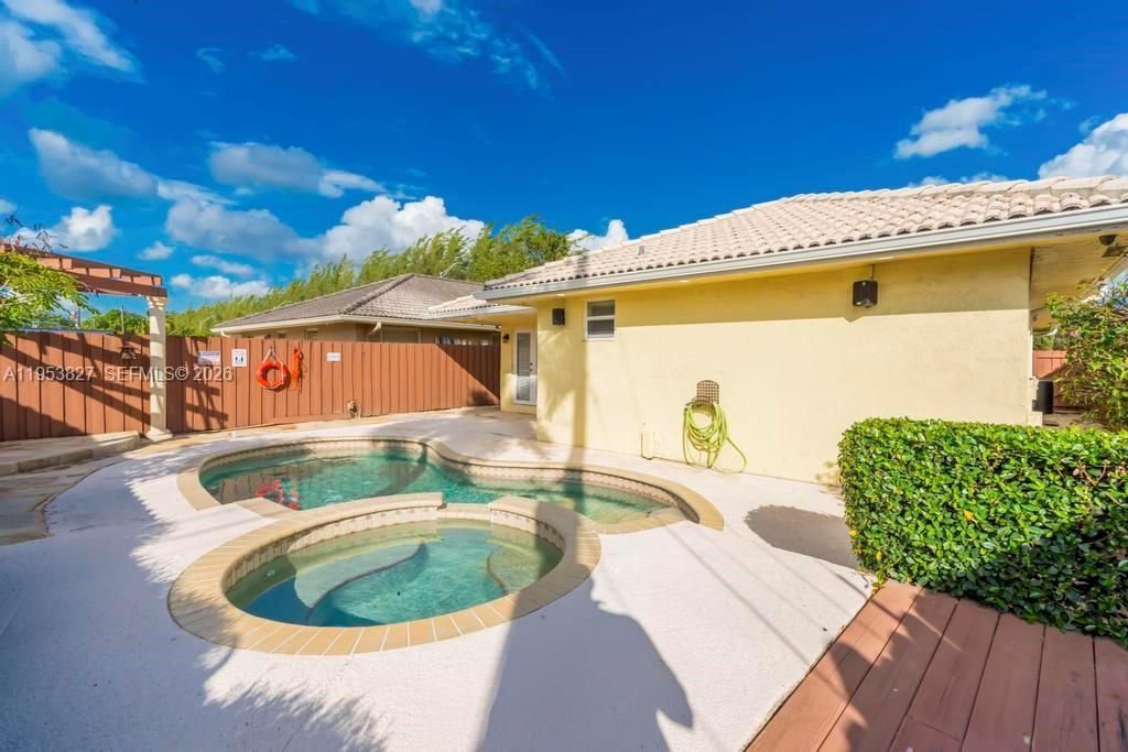 4370 SW 82nd Ave, Miami, FL 33155 Photo